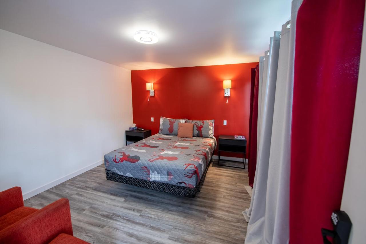 Motel Fleur De Lys Magog Екстер'єр фото