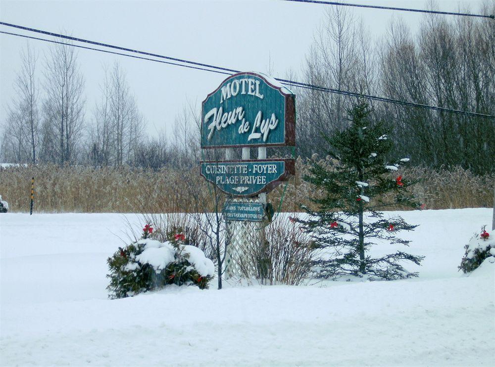 Motel Fleur De Lys Magog Екстер'єр фото