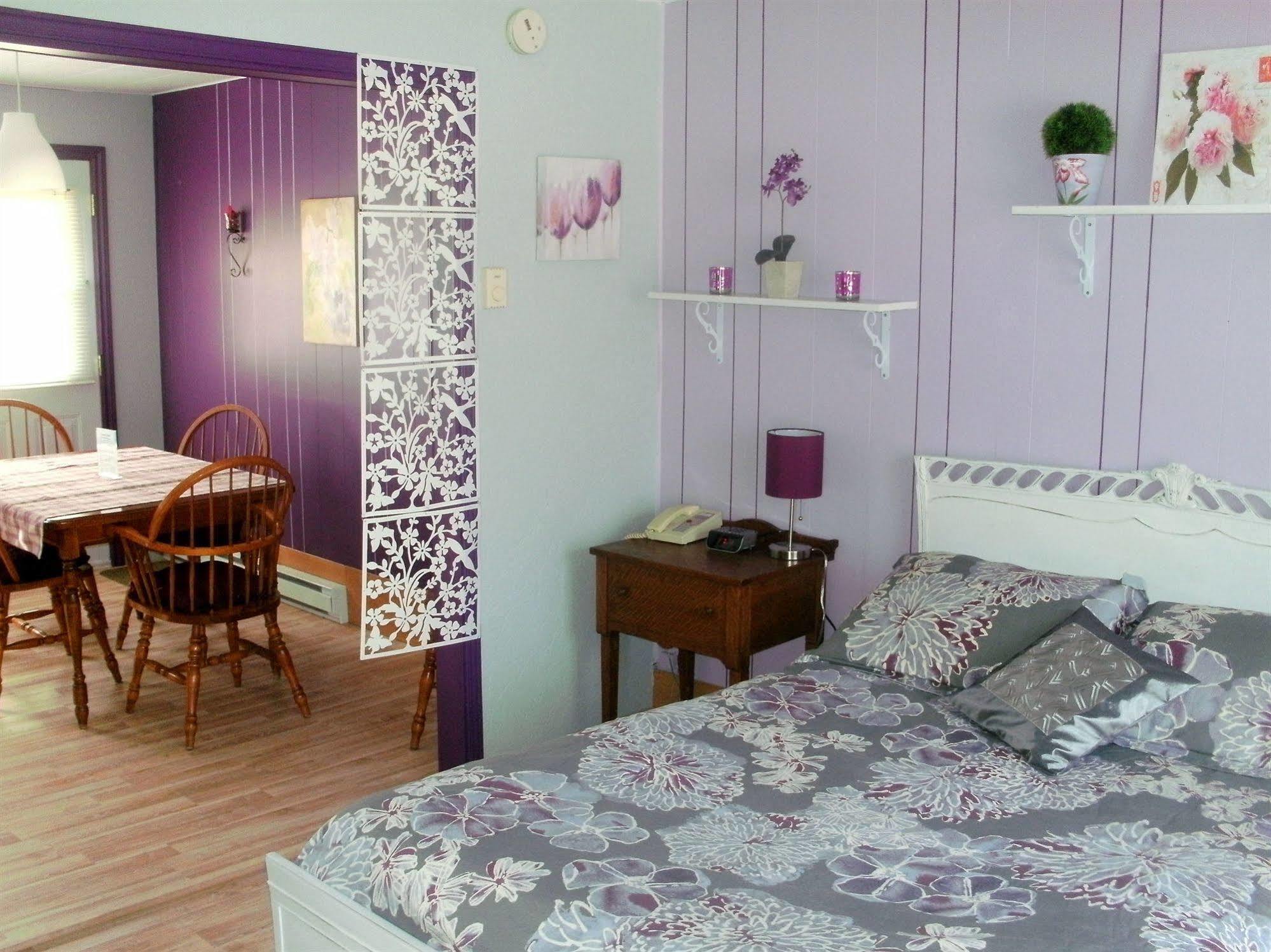 Motel Fleur De Lys Magog Екстер'єр фото